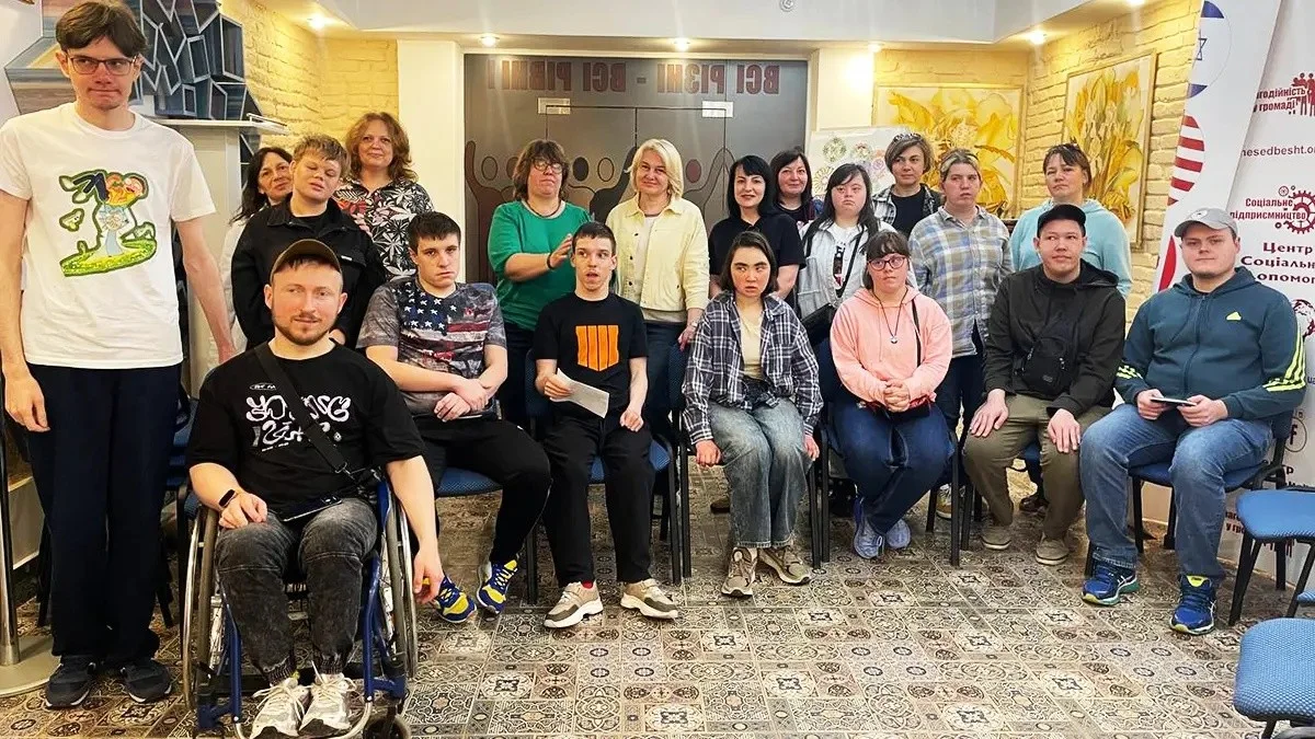 У середмісті Хмельницького родини захисників провели 199-й мітинг задля порятунку військовополонених і зниклих