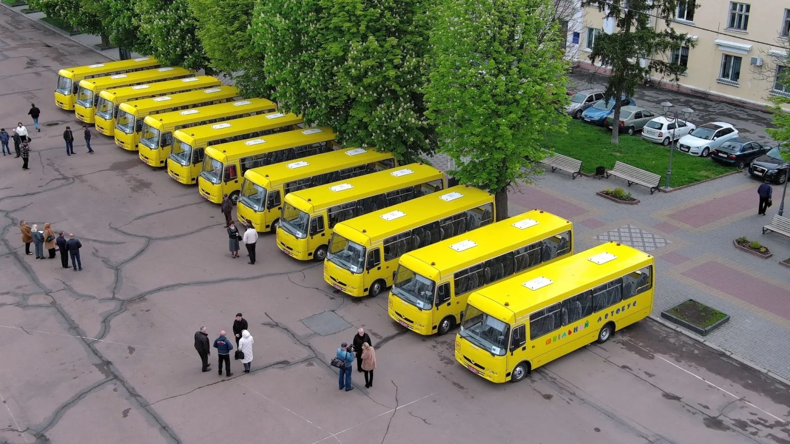 Громади Хмельниччини забезпечать новим спецтранспортом для школярів
