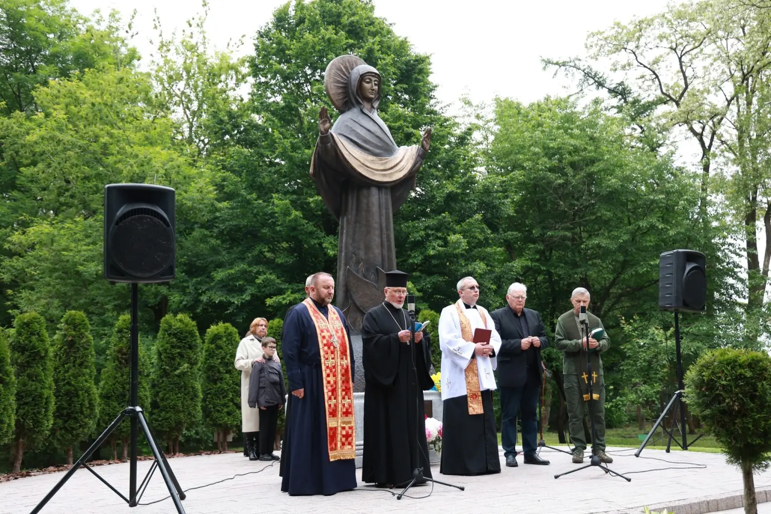 Хмельниччина вшанувала пам’ять дітей, вбитих російською агресією