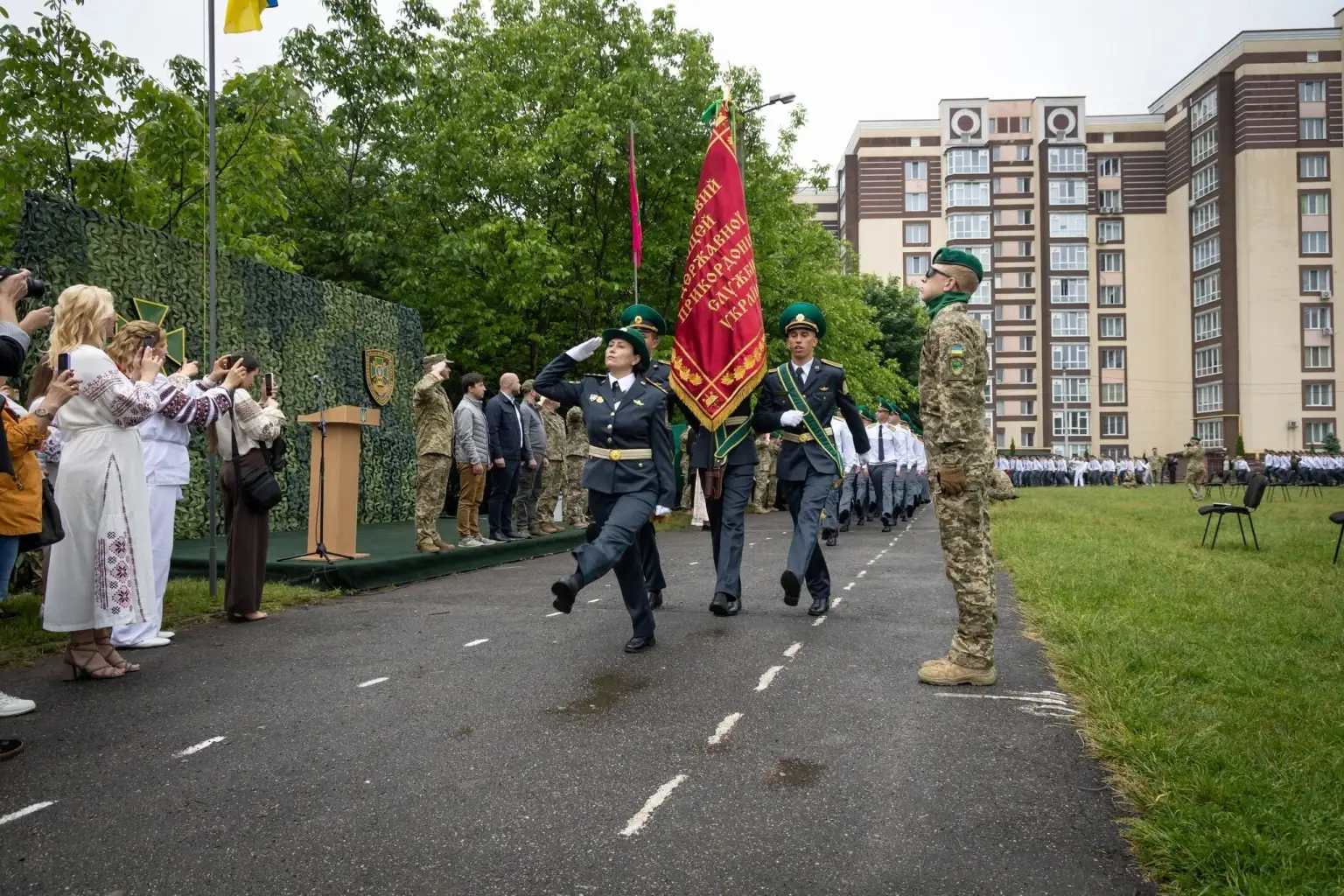 Понад сотня випускників Військового ліцею ДПСУ отримали свідоцтва про освіту на Хмельниччині