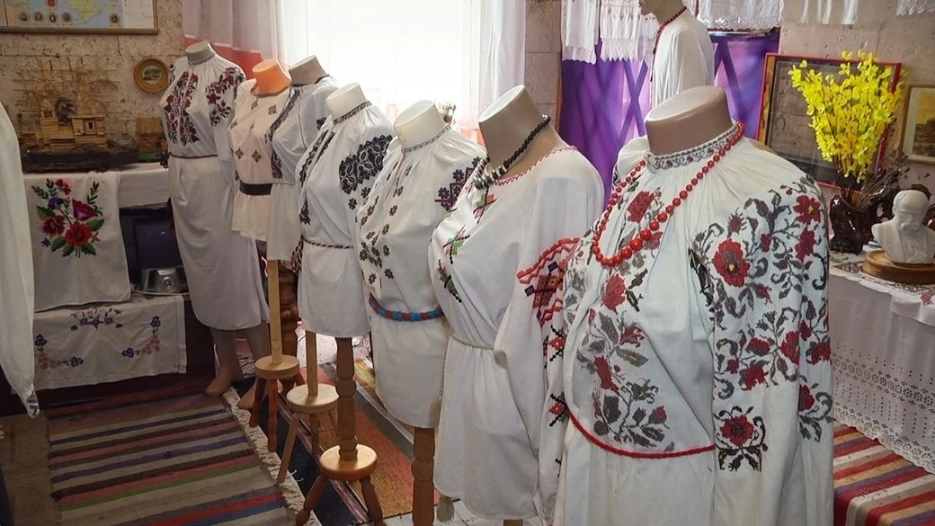 Приватний музей на Хмельниччині: лікар зібрав 200 артефактів подільського побуту