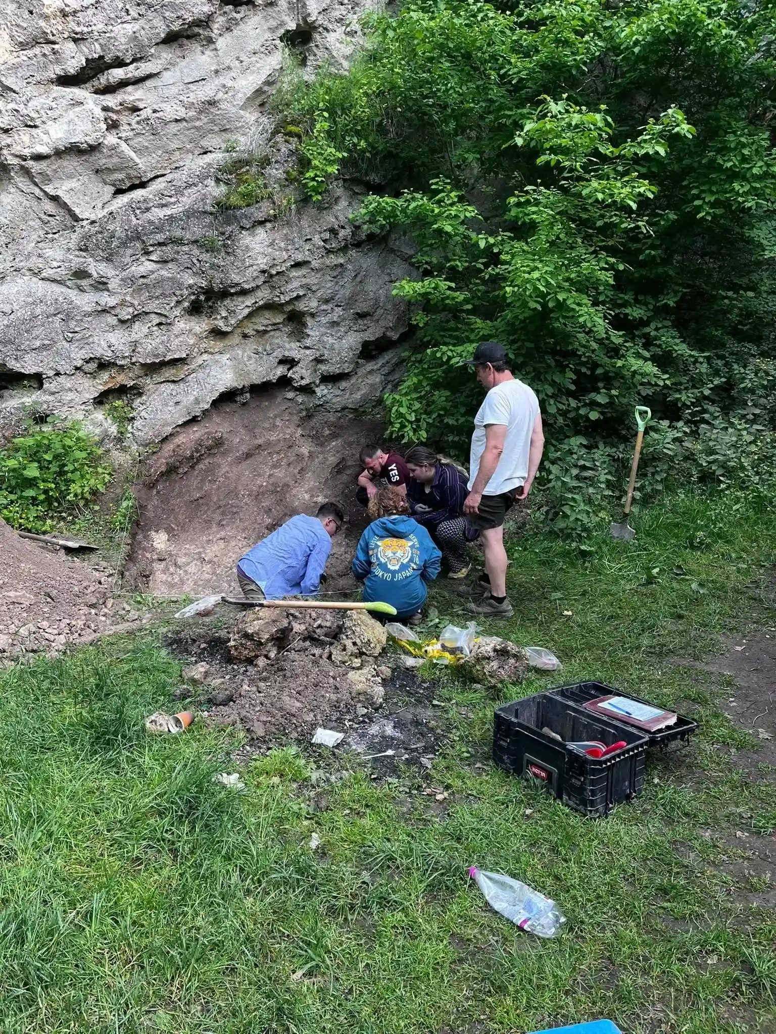 Археологи взялися за вивчення таємниць середньовічного скельного монастиря на Хмельниччині